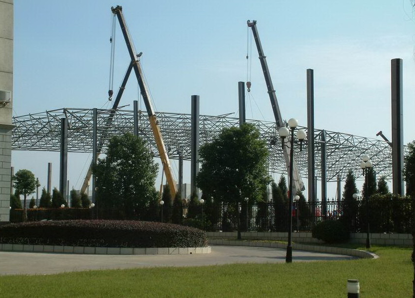 丰城加油站罩棚网架